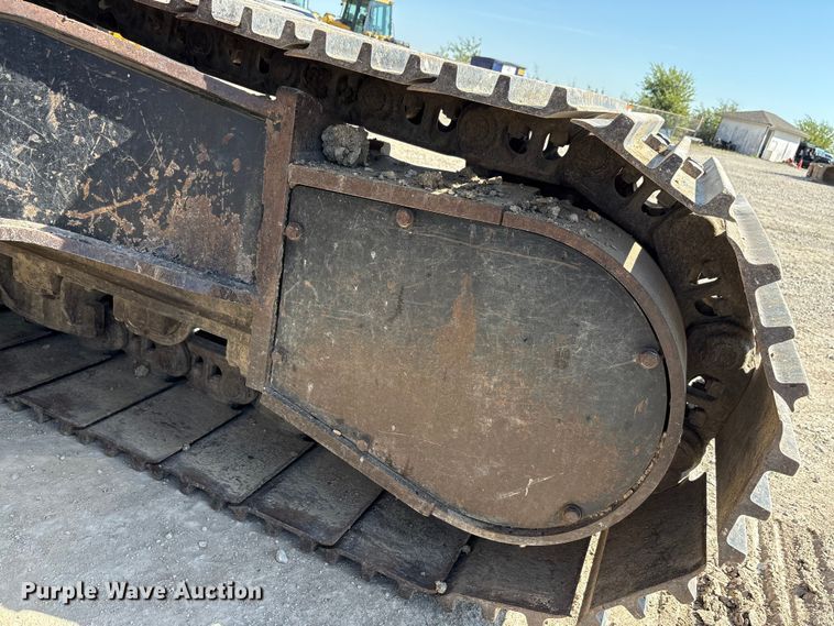 image for item EA7568 2017 John Deere 350G LC excavator