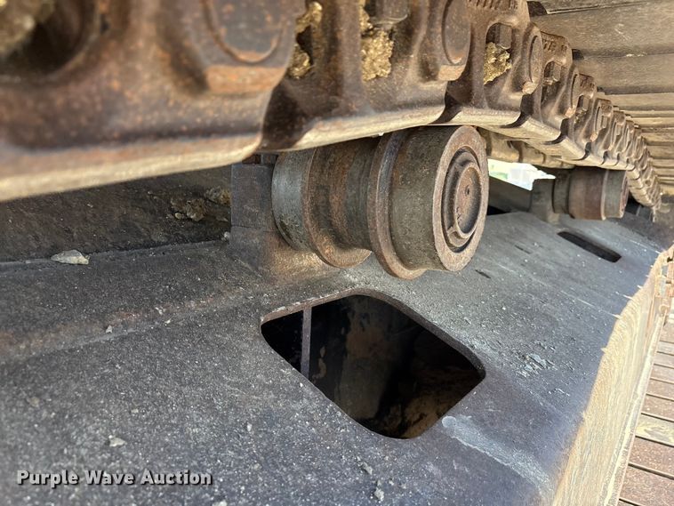 image for item EA7568 2017 John Deere 350G LC excavator