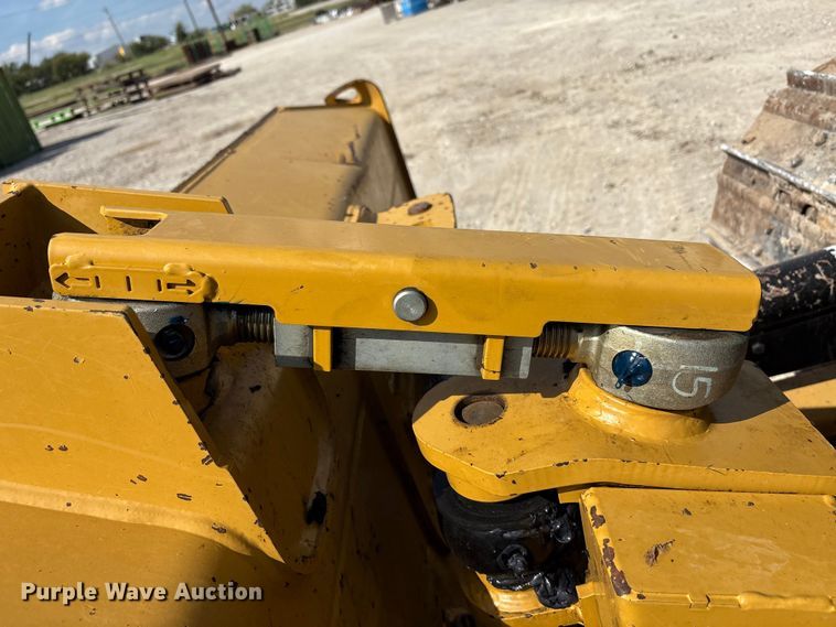 image for item EA7569 2019 Caterpillar D5K2 LGP dozer