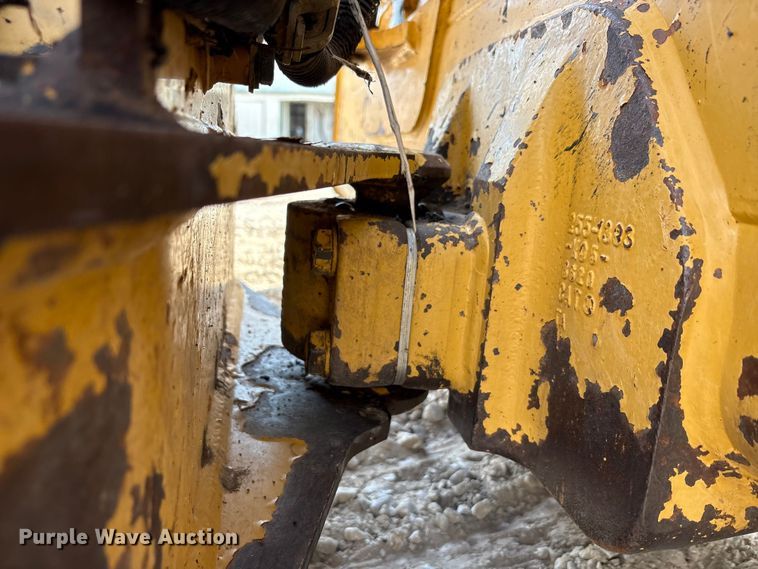 image for item EA7569 2019 Caterpillar D5K2 LGP dozer