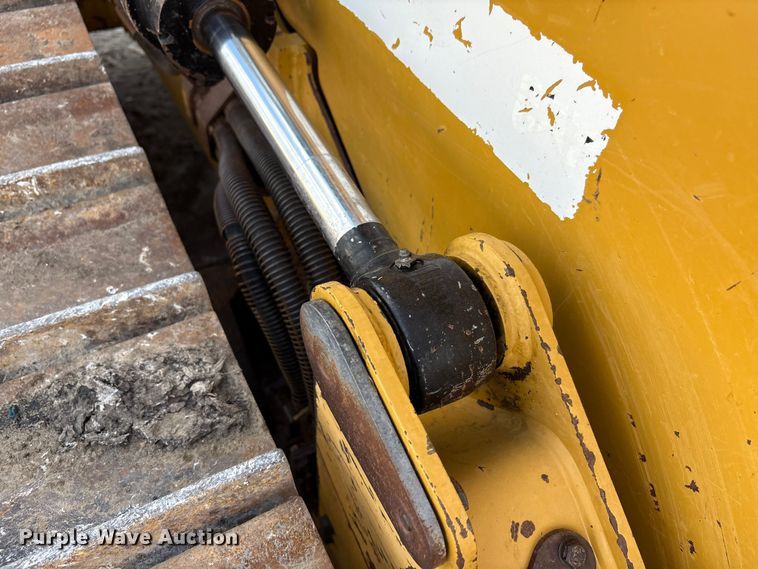 image for item EA7569 2019 Caterpillar D5K2 LGP dozer