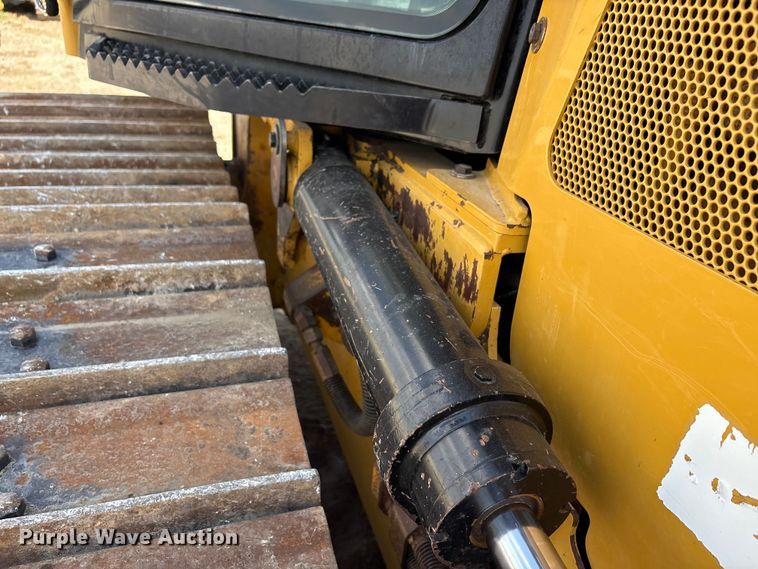 image for item EA7569 2019 Caterpillar D5K2 LGP dozer