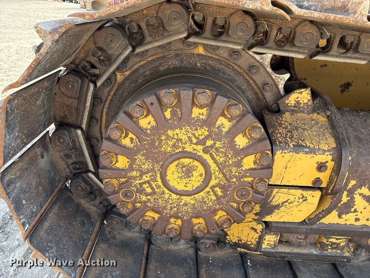image for item EA7569 2019 Caterpillar D5K2 LGP dozer