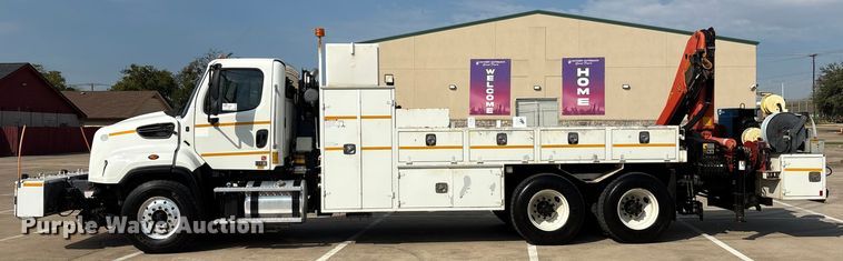 image for item EA7570 2016 Freightliner 114SD crane truck