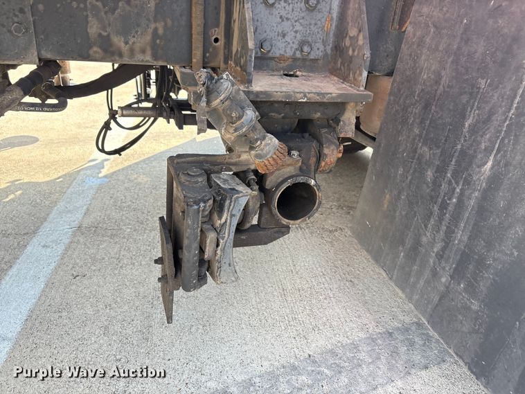 image for item EA7570 2016 Freightliner 114SD crane truck