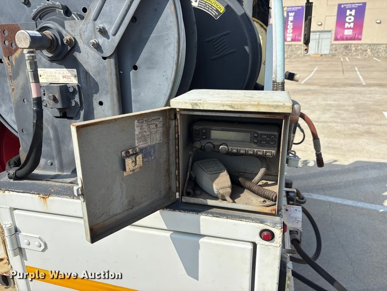 image for item EA7570 2016 Freightliner 114SD crane truck