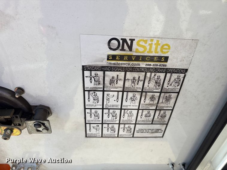 image for item EA7570 2016 Freightliner 114SD crane truck