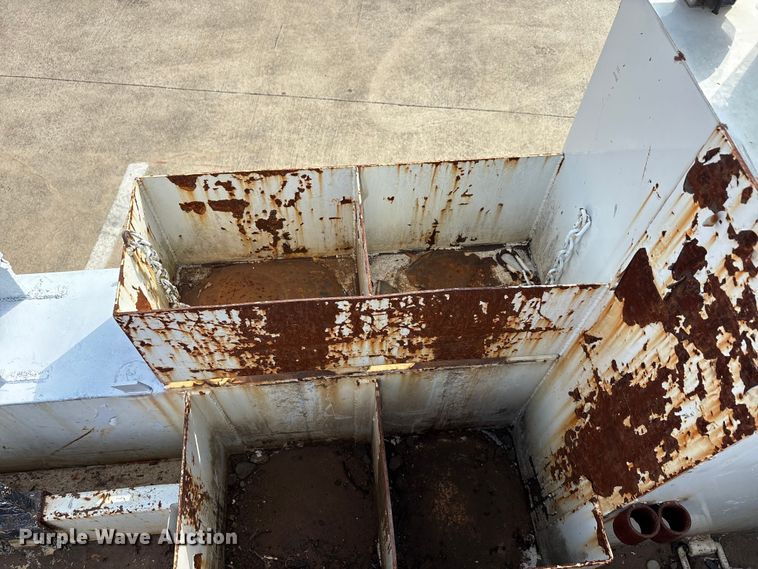 image for item EA7570 2016 Freightliner 114SD crane truck