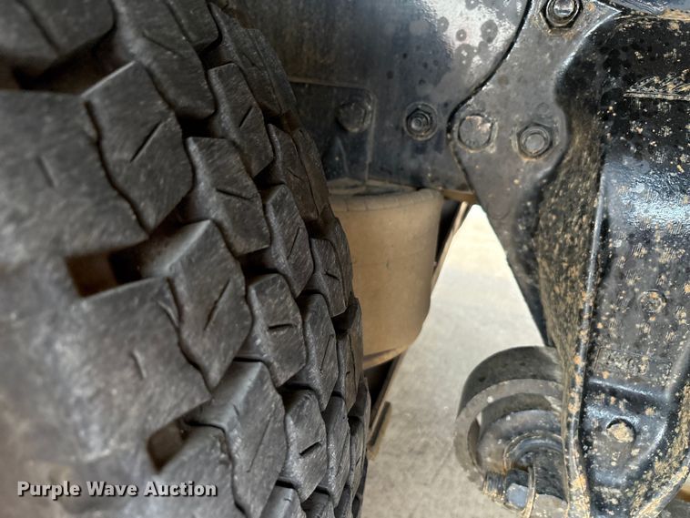 image for item EA7570 2016 Freightliner 114SD crane truck