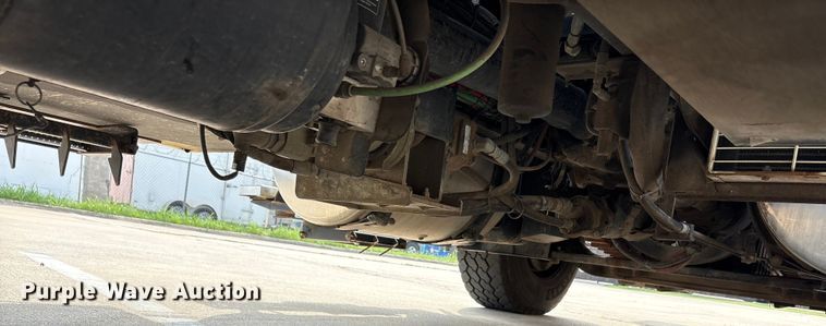 image for item EA7570 2016 Freightliner 114SD crane truck