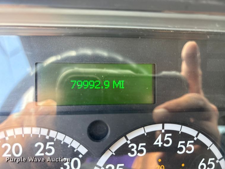 image for item EA7570 2016 Freightliner 114SD crane truck