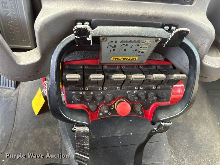 image for item EA7570 2016 Freightliner 114SD crane truck