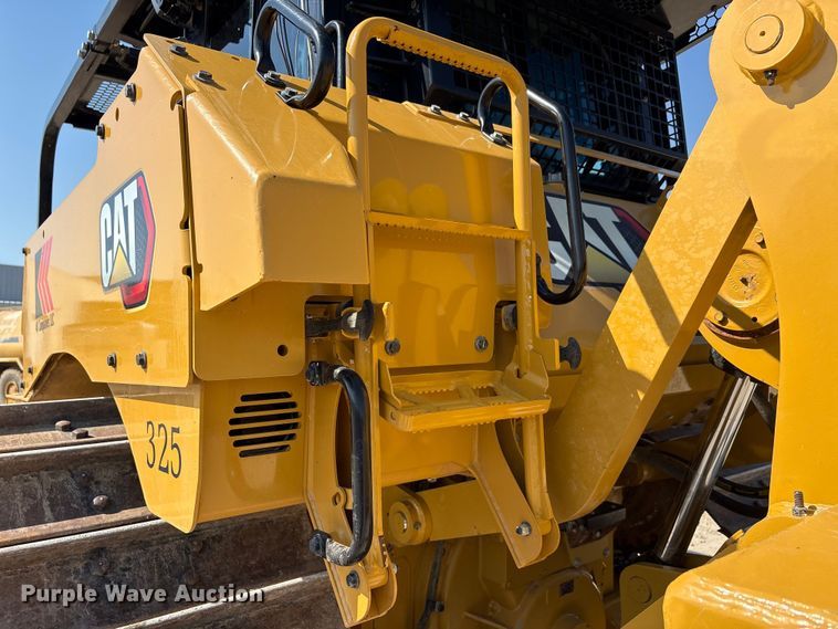 image for item EA7585 2022 Caterpillar D6 LGP dozer