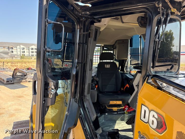 image for item EA7585 2022 Caterpillar D6 LGP dozer