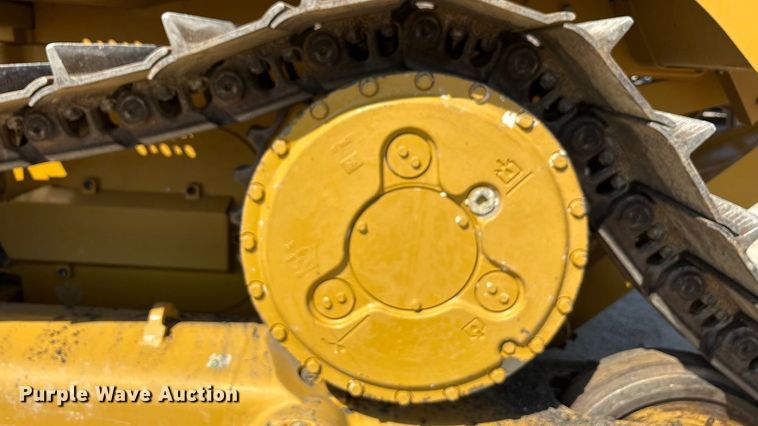 image for item EA7585 2022 Caterpillar D6 LGP dozer
