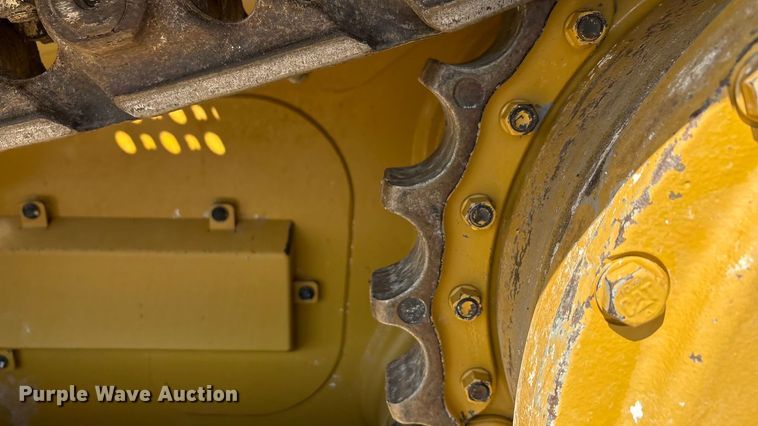 image for item EA7585 2022 Caterpillar D6 LGP dozer