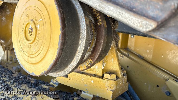 image for item EA7585 2022 Caterpillar D6 LGP dozer