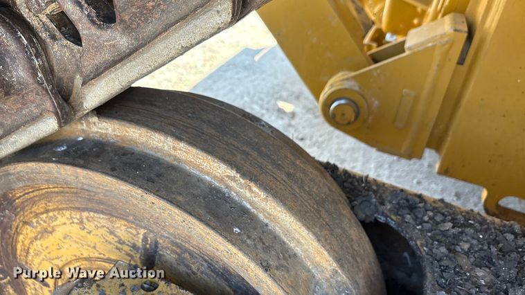 image for item EA7585 2022 Caterpillar D6 LGP dozer