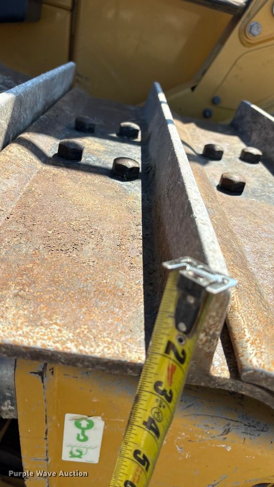 image for item EA7585 2022 Caterpillar D6 LGP dozer