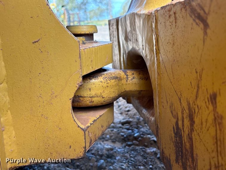 image for item EA7586 2012 Caterpillar D6K XL dozer