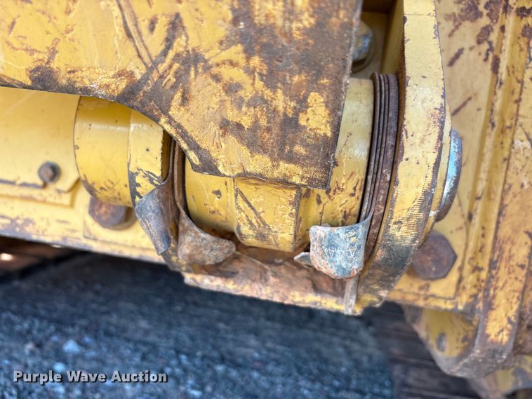image for item EA7586 2012 Caterpillar D6K XL dozer