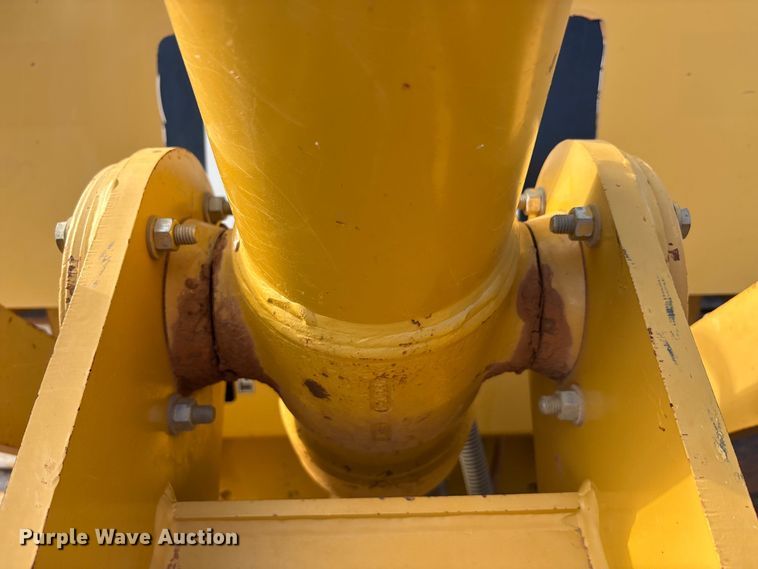 image for item EA7586 2012 Caterpillar D6K XL dozer