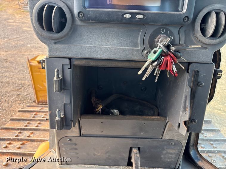 image for item EA7586 2012 Caterpillar D6K XL dozer