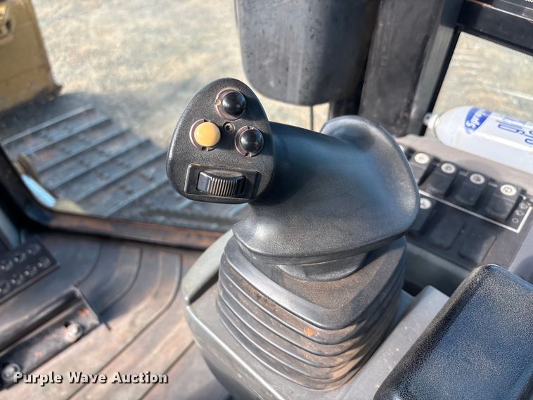 image for item EA7586 2012 Caterpillar D6K XL dozer