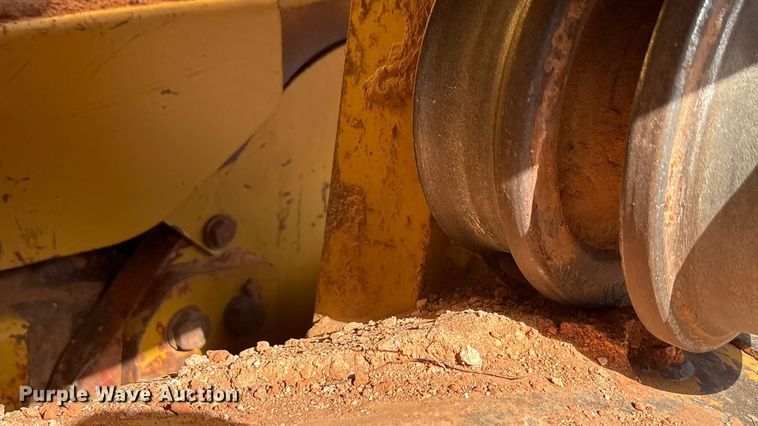 image for item EA7586 2012 Caterpillar D6K XL dozer