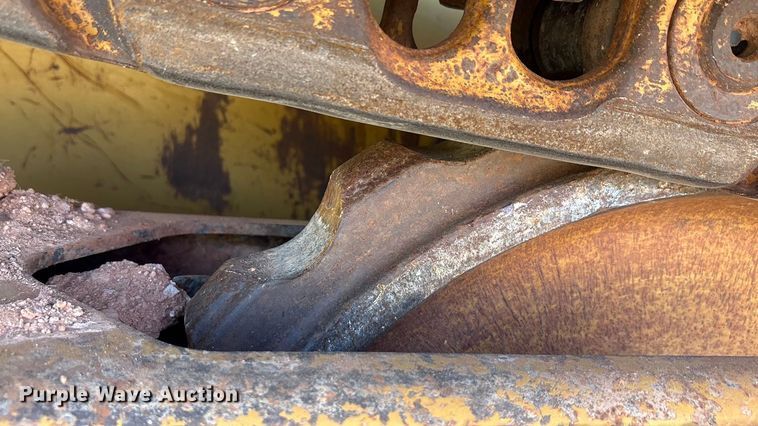 image for item EA7586 2012 Caterpillar D6K XL dozer