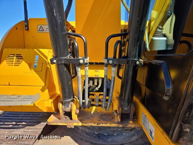 image for item EB1061 2014 JCB JS145LC excavator