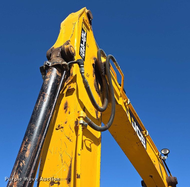image for item EB1061 2014 JCB JS145LC excavator