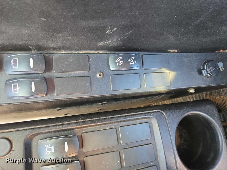 image for item EB1061 2014 JCB JS145LC excavator