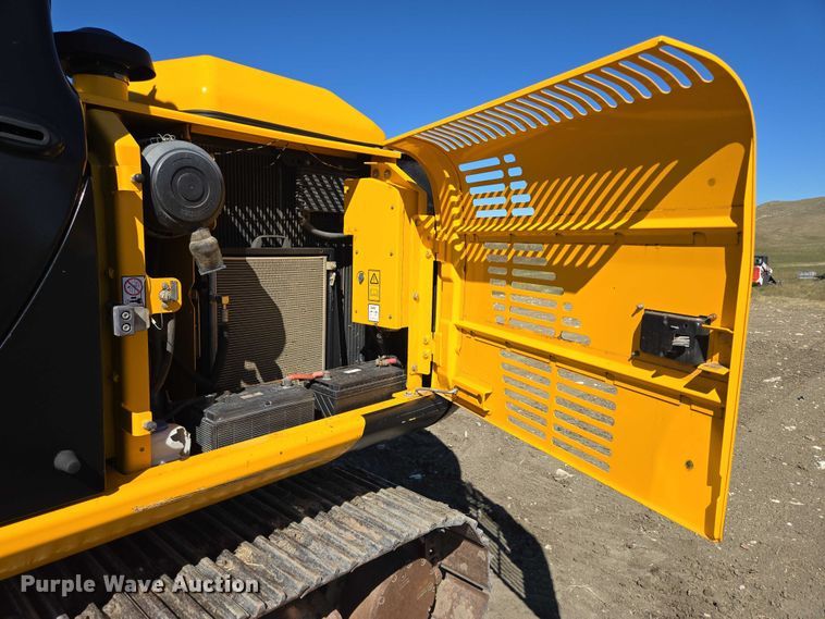 image for item EB1061 2014 JCB JS145LC excavator