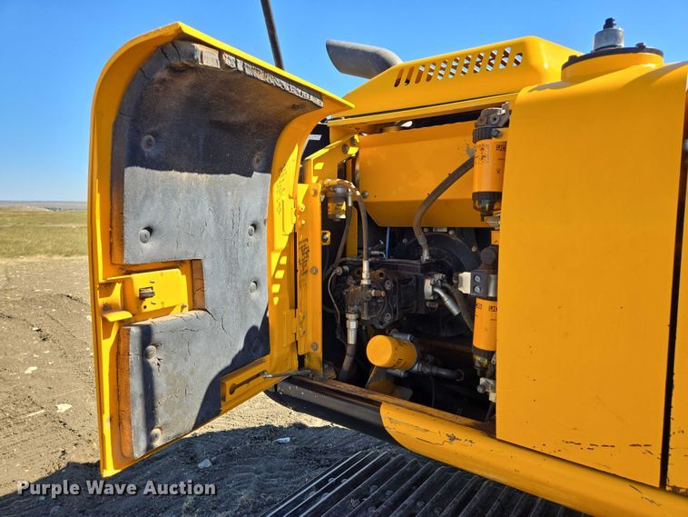 image for item EB1061 2014 JCB JS145LC excavator