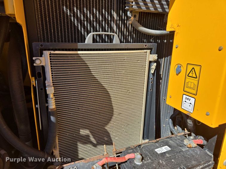 image for item EB1061 2014 JCB JS145LC excavator