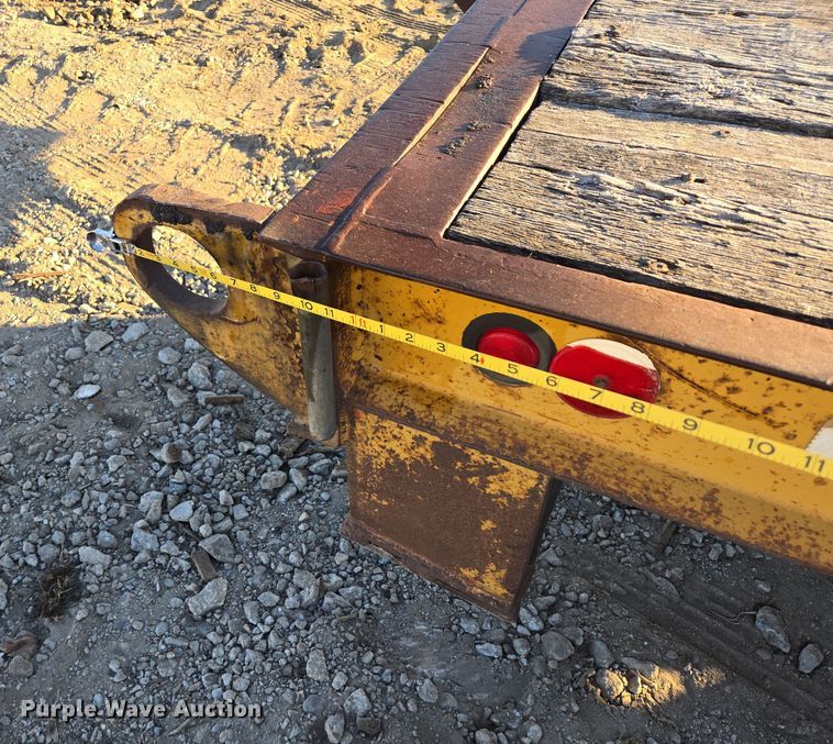 image for item EB1111 1995 Dynaweld tilt deck equipment trailer