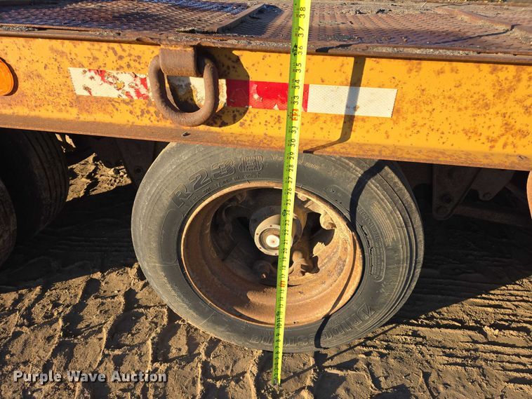 image for item EB1111 1995 Dynaweld tilt deck equipment trailer