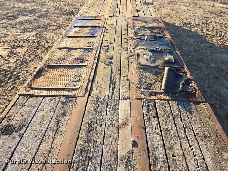 image for item EB1111 1995 Dynaweld tilt deck equipment trailer