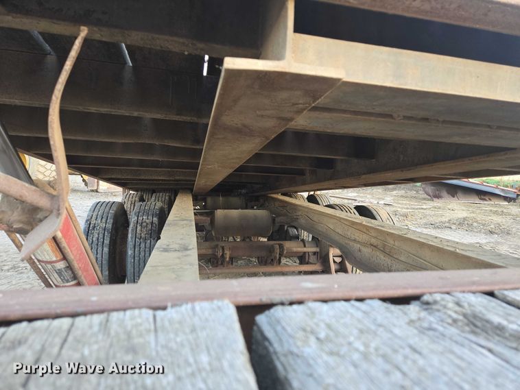 image for item EB1111 1995 Dynaweld tilt deck equipment trailer