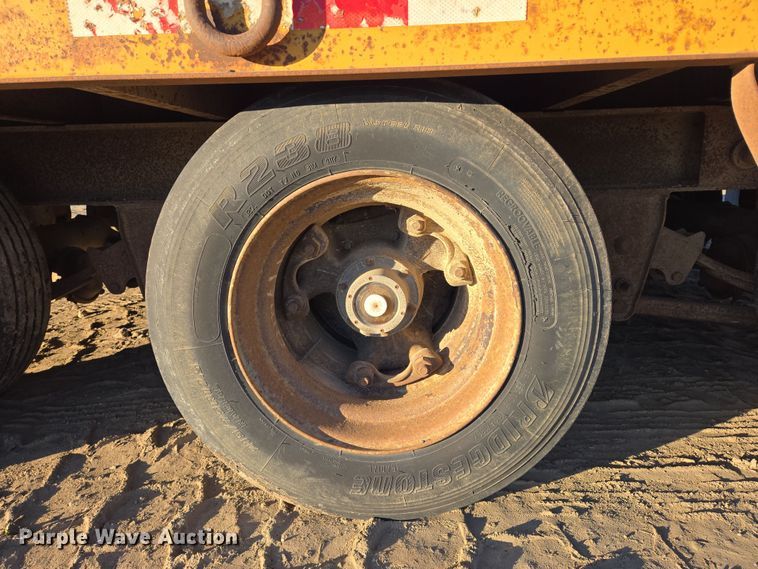 image for item EB1111 1995 Dynaweld tilt deck equipment trailer