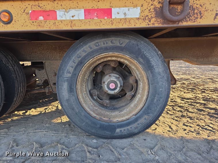 image for item EB1111 1995 Dynaweld tilt deck equipment trailer