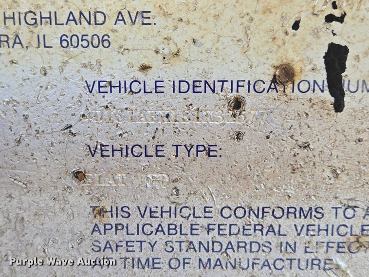 image for item EB1111 1995 Dynaweld tilt deck equipment trailer