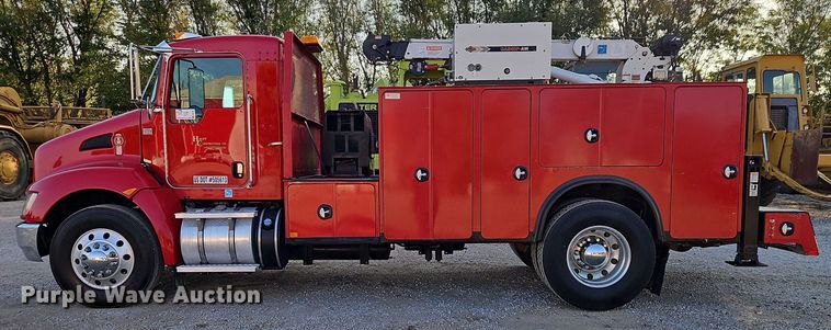 image for item EB8361 2016 Kenworth T3 Series utility / service truck