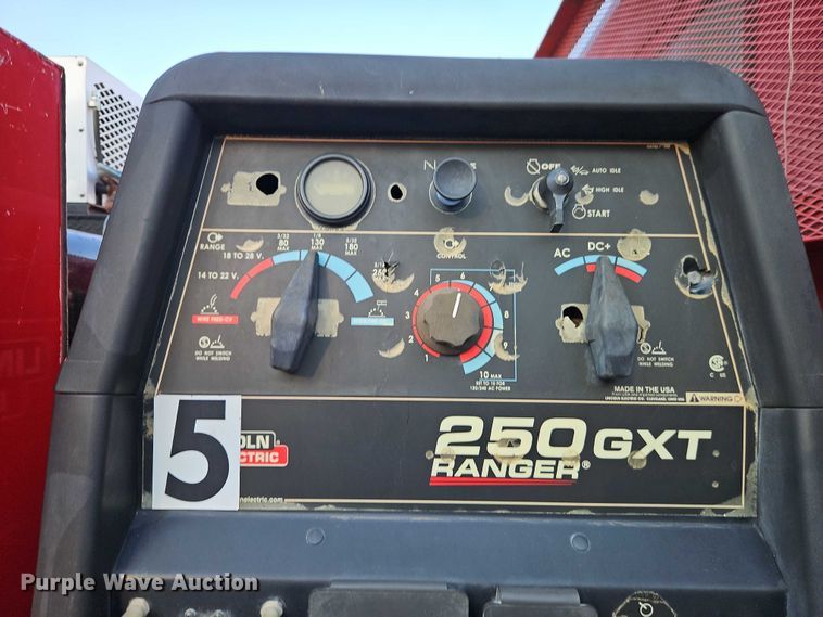 image for item EB8361 2016 Kenworth T3 Series utility / service truck