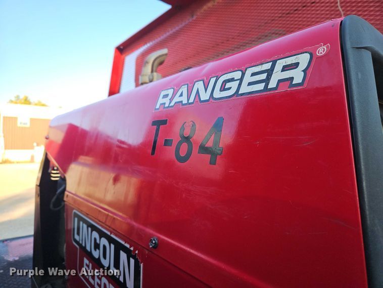 image for item EB8361 2016 Kenworth T3 Series utility / service truck