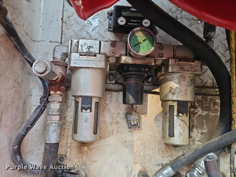 image for item EB8361 2016 Kenworth T3 Series utility / service truck