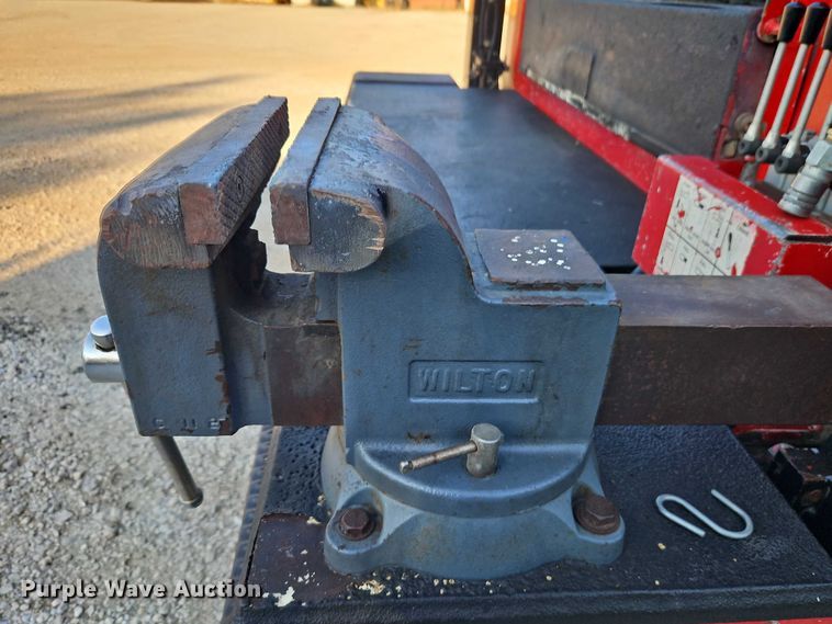 image for item EB8361 2016 Kenworth T3 Series utility / service truck