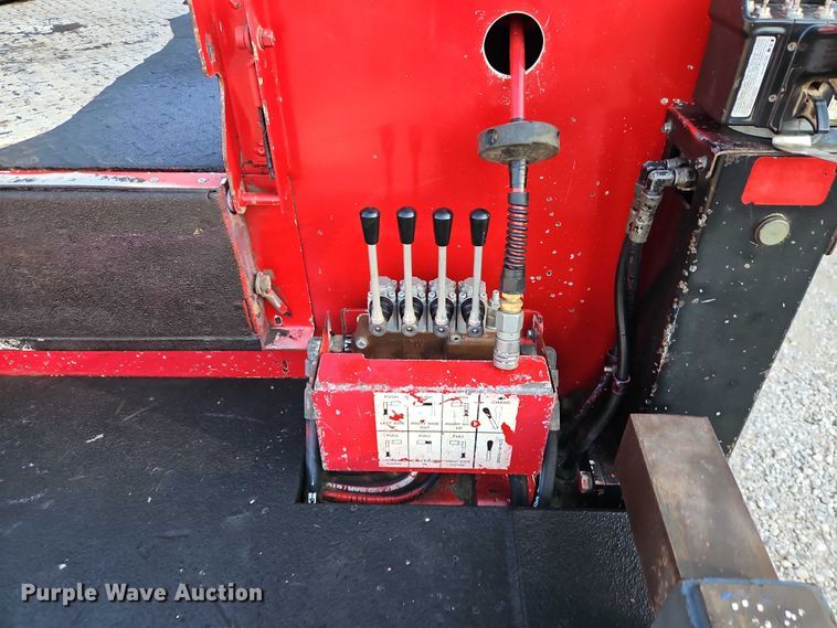 image for item EB8361 2016 Kenworth T3 Series utility / service truck