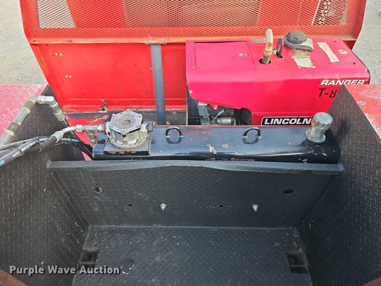 image for item EB8361 2016 Kenworth T3 Series utility / service truck